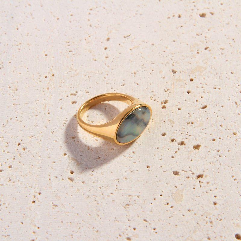 Almira Ring