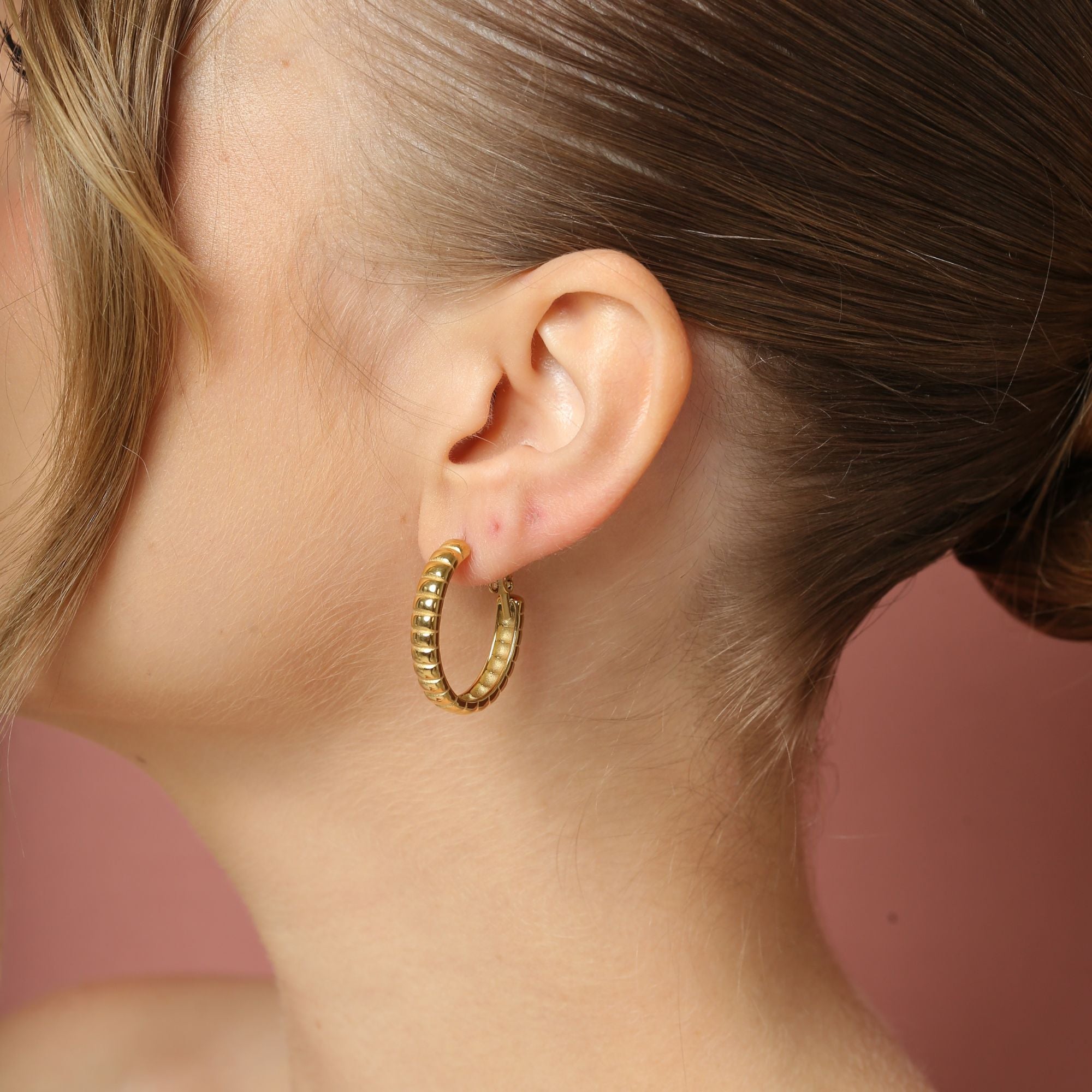 Amalia Hoops