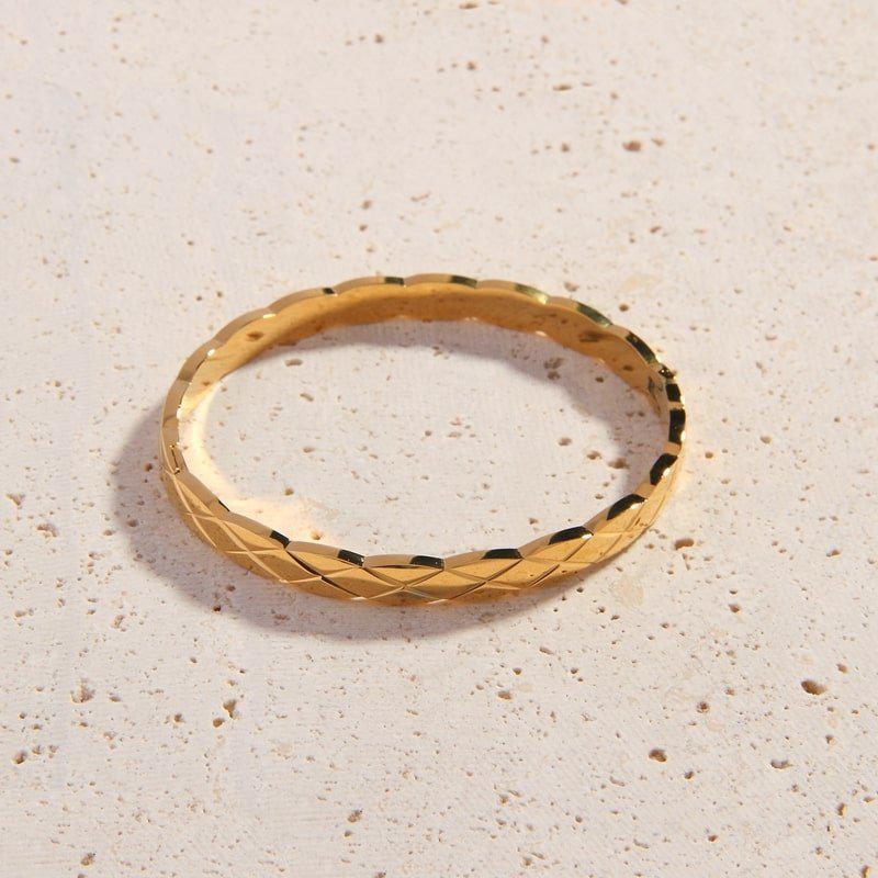 Analia Cuff