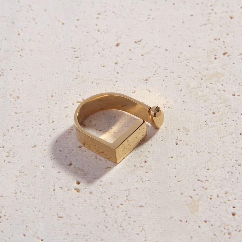Debora Ring