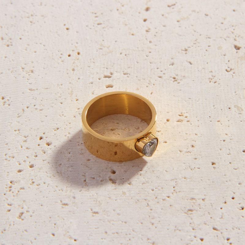 Domenica Ring
