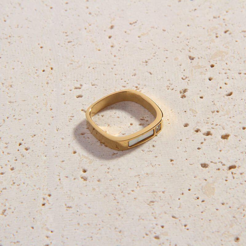 Giustina Ring