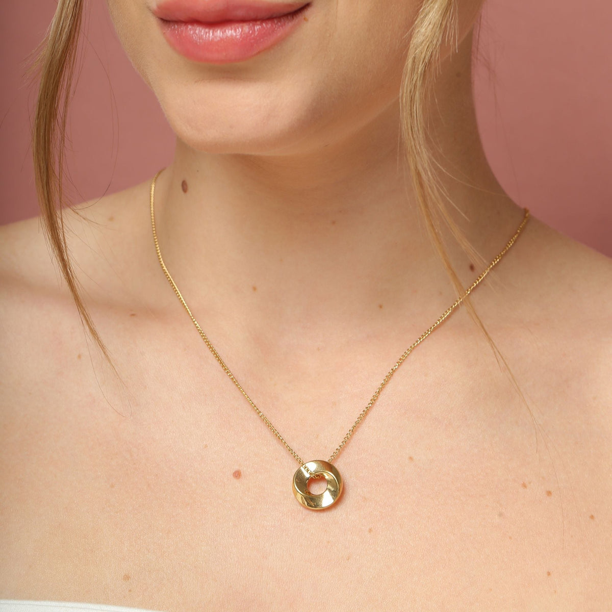 Helena Necklace
