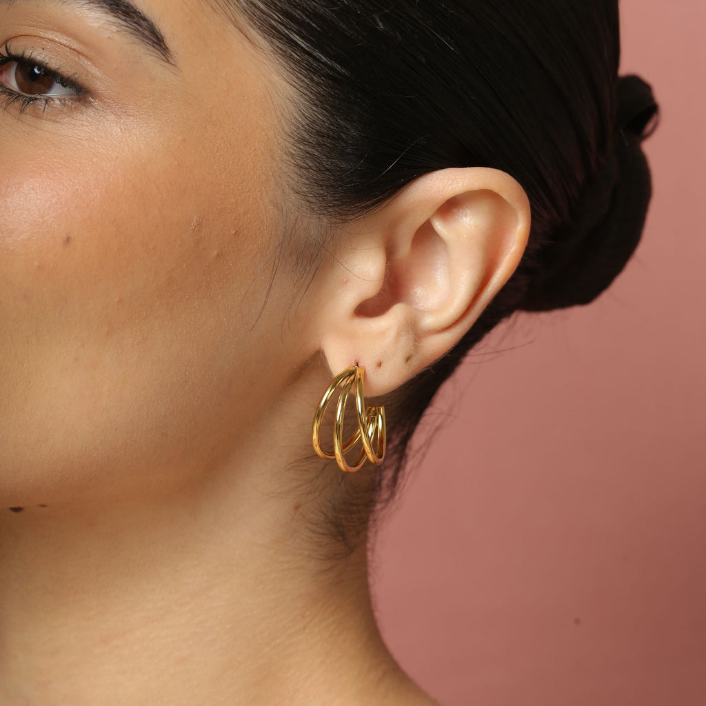 Izabella Hoops