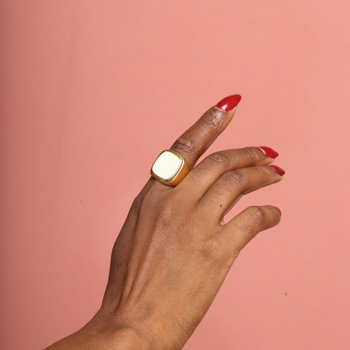 Luisa Ring