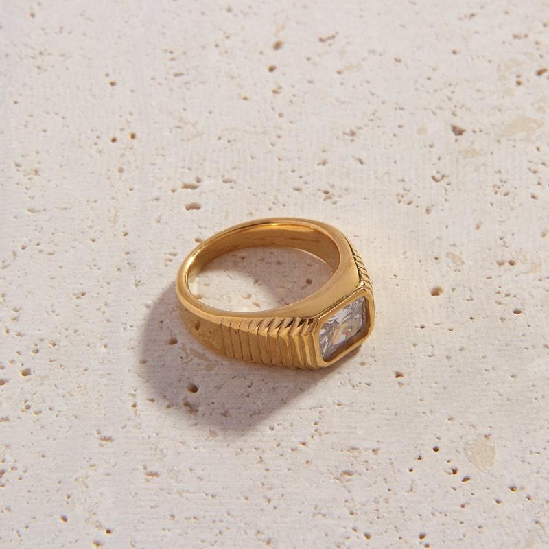 Romilda Gold Ring